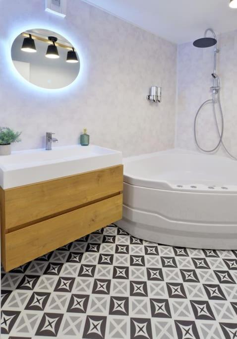 Sesame Duplex Disneyland Paris Netflix 6 Personnes Et 1 Bebe Avec Parking Apartment Bailly-Romainvilliers Exterior photo